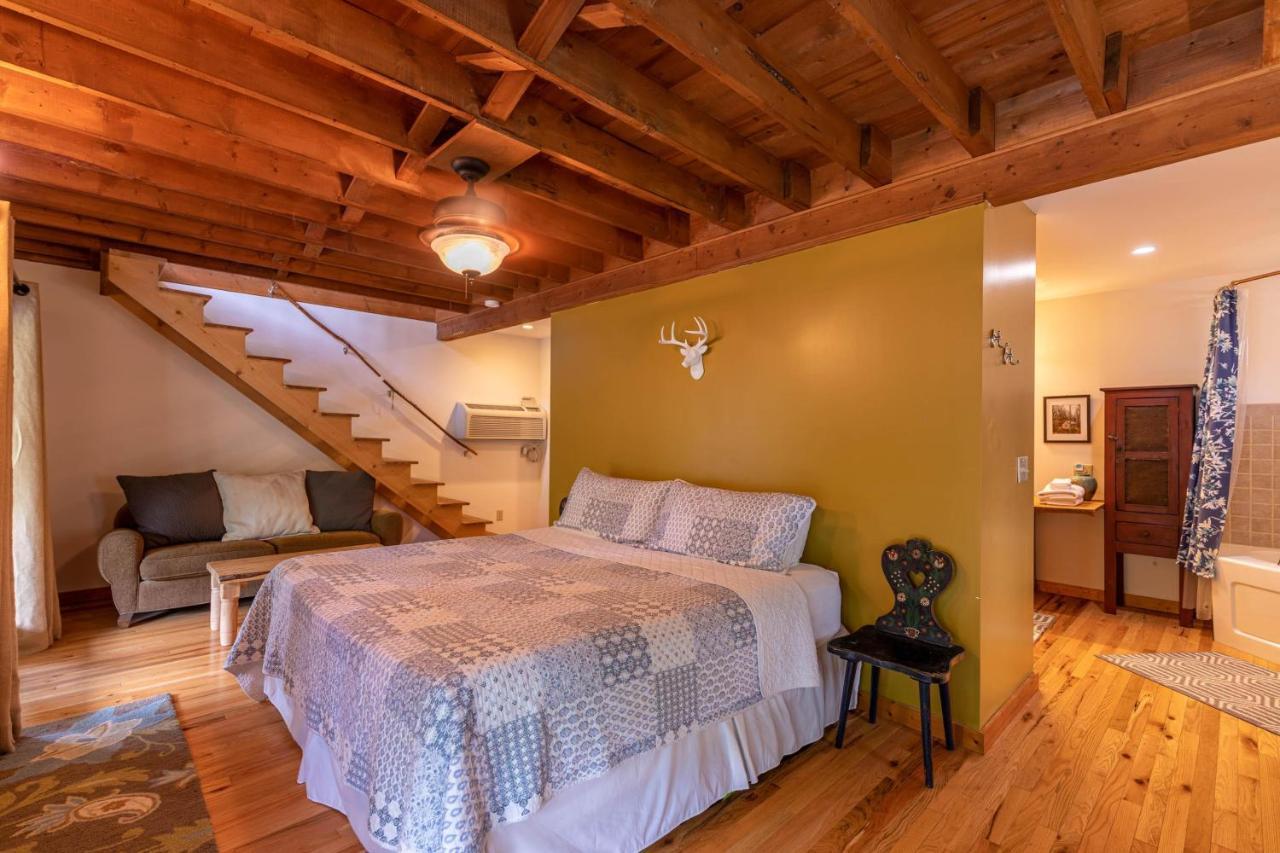 Knotty Pine Villa West Jefferson Eksteriør billede